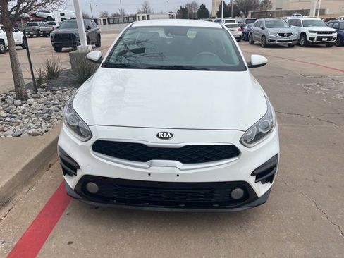 Used 2019 Kia Forte LXS image 3