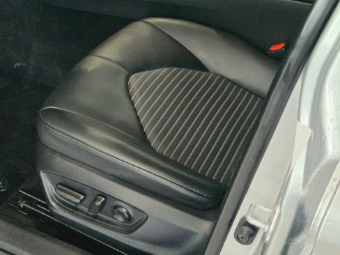 Used 2023 Toyota Camry SE FWD image 21