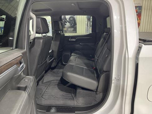 Used 2025 GMC Sierra 1500 SLT w/ SLT Premium Plus Package image 19