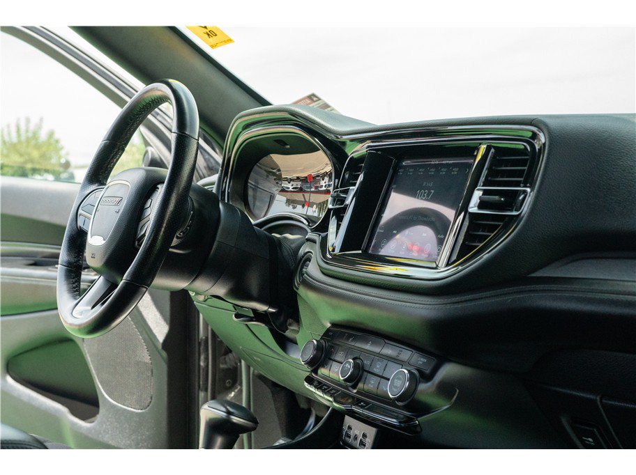 Used 2023 Dodge Durango SXT AWD/4WD image 35