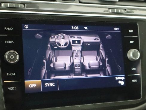 Used 2019 Volkswagen Tiguan SEL image 35