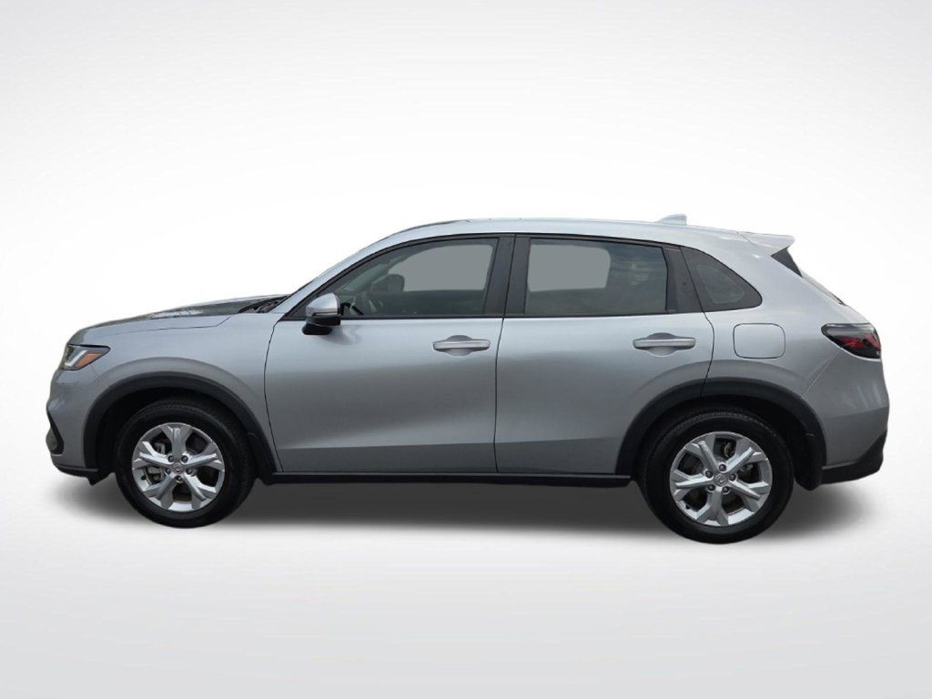 Used 2025 Honda HR-V LX image 8
