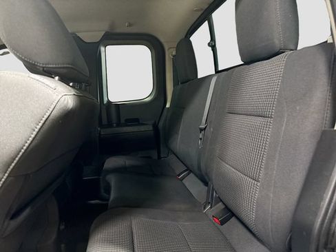 Used 2014 Nissan Titan SV w/ SV Value Truck Package AWD/4WD image 18