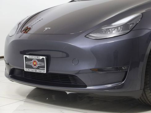 Used 2024 Tesla Model Y Long Range AWD/4WD image 50