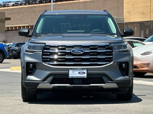 New 2026 Ford Explorer Active w/ Active Comfort Package RWD image 8