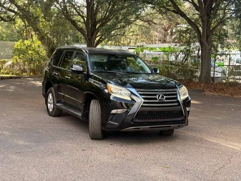 Used 2015 Lexus GX 460 w/ Navigation Package AWD/4WD image 3