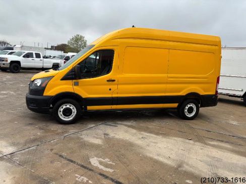 Used 2020 Ford Transit 250 w/ Load Area Protection Package image 4