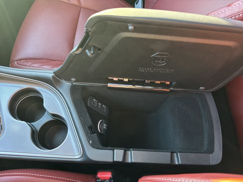 Used 2023 Dodge Challenger SRT Hellcat image 27