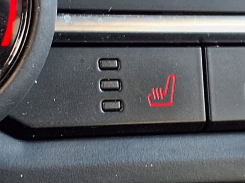 Certified 2024 Ford Bronco Big Bend image 3