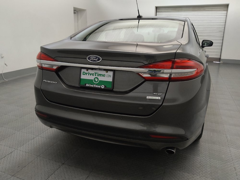 Used 2018 Ford Fusion SE w/ Fusion SE Technology Package FWD image 7