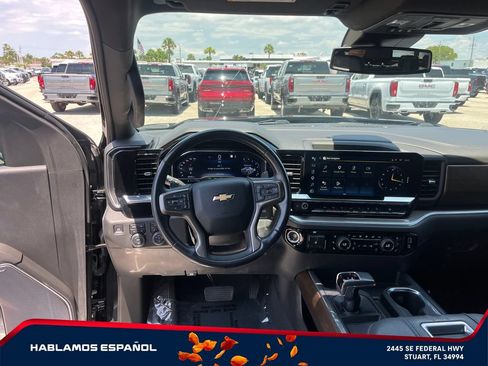 Used 2022 Chevrolet Silverado 1500 High Country w/ Z71 Off-Road Package AWD/4WD image 32