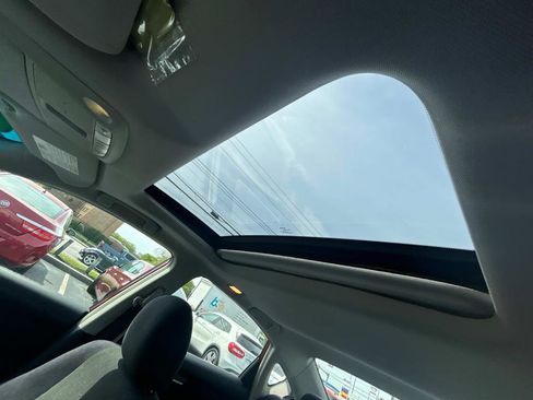 Used 2013 Nissan Altima 3.5 SV image 17