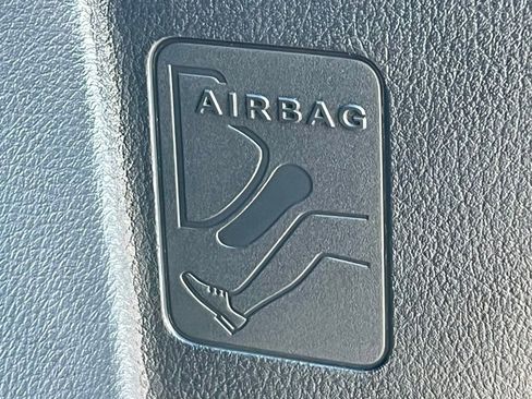 Certified 2026 Mercedes-Benz GLA 250 4MATIC image 33