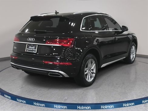 Used 2023 Audi Q5 2.0T Premium w/ Convenience Package image 6