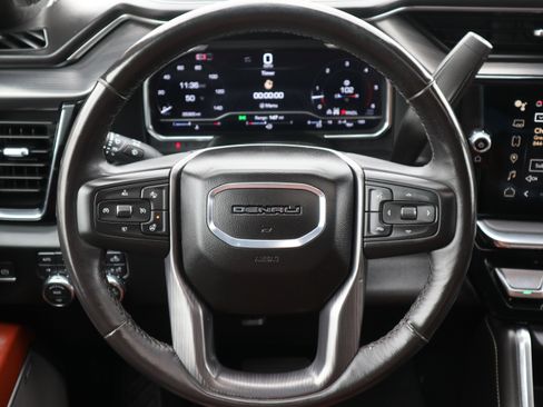 Used 2024 GMC Sierra 3500 Denali Ultimate AWD/4WD image 16