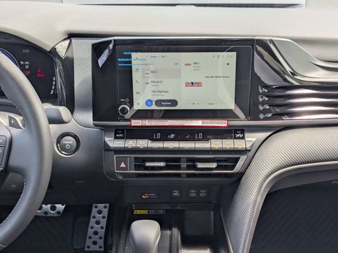 New 2026 Toyota Camry SE FWD image 18
