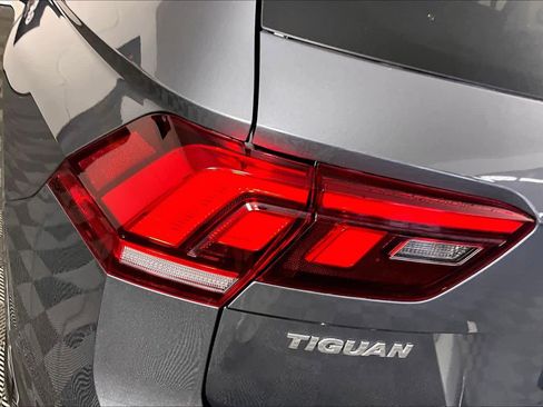 Used 2019 Volkswagen Tiguan S w/ Driver Assistance Package image 27