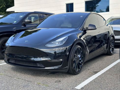 Used 2022 Tesla Model Y Performance AWD/4WD image 6