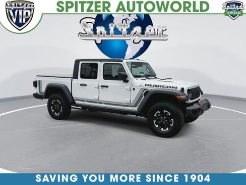 Used 2025 Jeep Gladiator Rubicon w/ Convenience Group AWD/4WD image 3