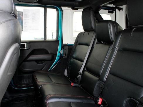 Used 2019 Jeep Wrangler Unlimited Rubicon image 12