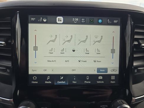 Used 2024 RAM 1500 Laramie image 24