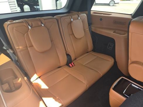 Used 2025 Lincoln Aviator Black Label AWD/4WD image 23