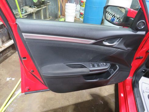 Used 2018 Honda Civic EX-T image 17