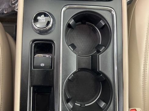 Used 2023 Lincoln Corsair Reserve w/ Equipment Group 201A image 14