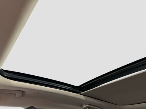 Used 2021 Lincoln Nautilus Reserve image 22