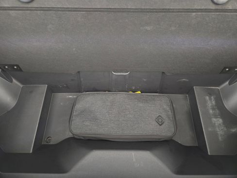 Used 2022 Rivian R1S Launch Edition image 14