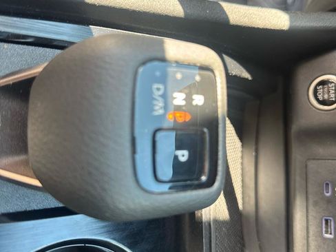 Used 2023 Nissan Rogue S FWD image 21