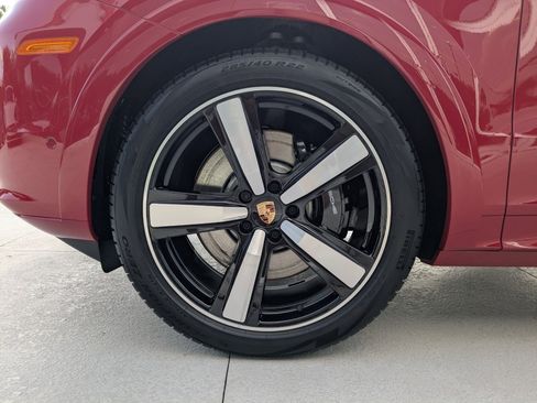 New 2026 Porsche Cayenne S AWD/4WD image 29