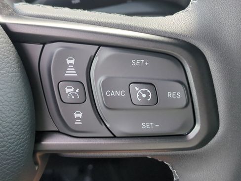 New 2026 Jeep Wrangler Unlimited Rubicon w/ Safety Group image 28