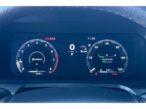 Certified 2025 Toyota Tacoma TRD Sport image 27