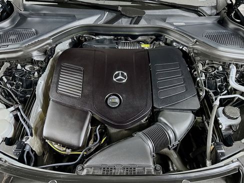 Used 2024 Mercedes-Benz GLC 300 GLC 300 image 38