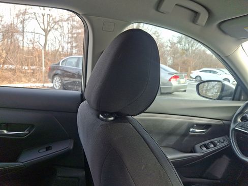 Used 2020 Nissan Sentra SV image 13