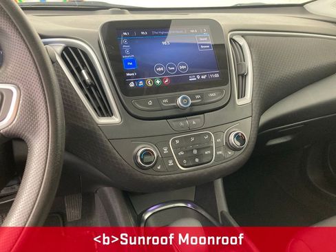 Used 2024 Chevrolet Malibu LT FWD image 2