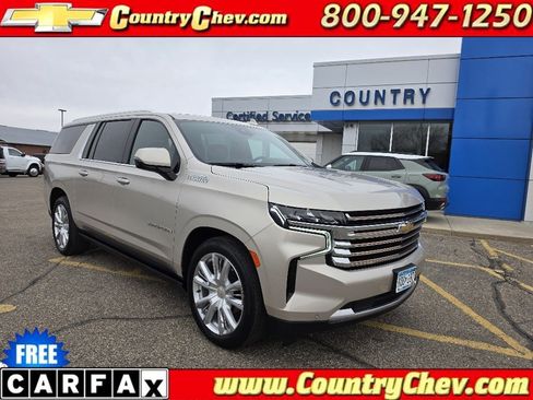 Used 2023 Chevrolet Suburban High Country image 1
