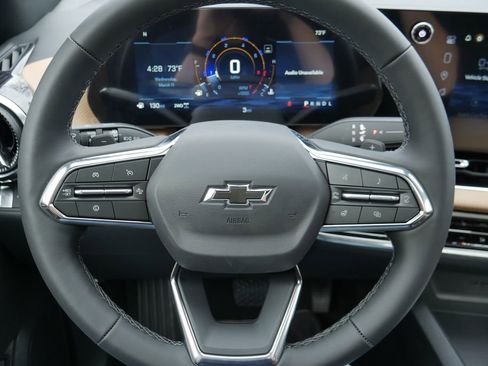 New 2026 Chevrolet Equinox ACTIV image 11