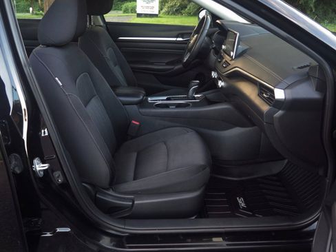 Used 2019 Nissan Altima 2.5 SV AWD/4WD image 17