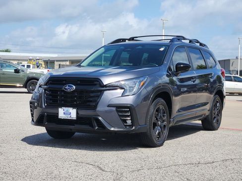 Certified 2025 Subaru Ascent Onyx Edition AWD/4WD image 2