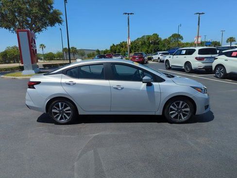 Certified 2023 Nissan Versa SV FWD image 3
