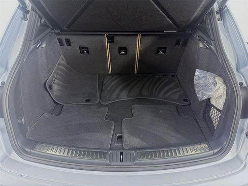 New 2025 Porsche Macan image 23