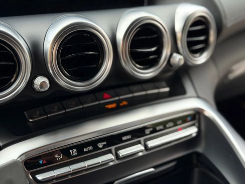 Used 2018 Mercedes-Benz AMG GT Roadster image 35