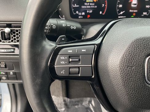 Used 2023 Honda Civic Touring image 26