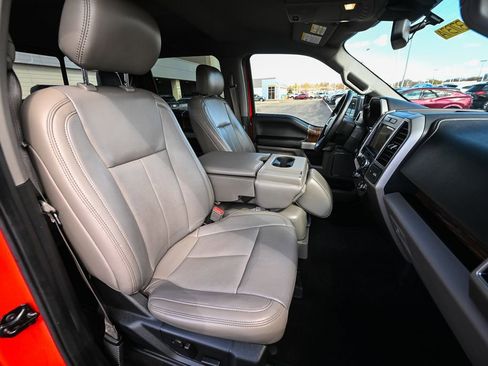 Used 2019 Ford F150 Lariat image 25