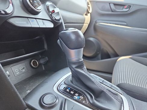 Used 2021 Hyundai Kona SEL FWD image 13