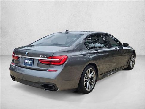 Used 2018 BMW 750i xDrive image 5