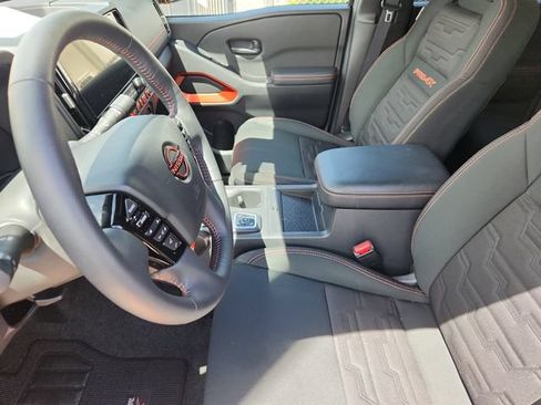 Used 2026 Nissan Frontier PRO-4X w/ Pro-4x Convenience Package AWD/4WD image 8