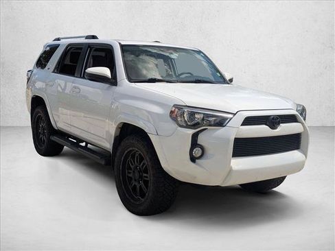 Used 2019 Toyota 4Runner SR5 image 3
